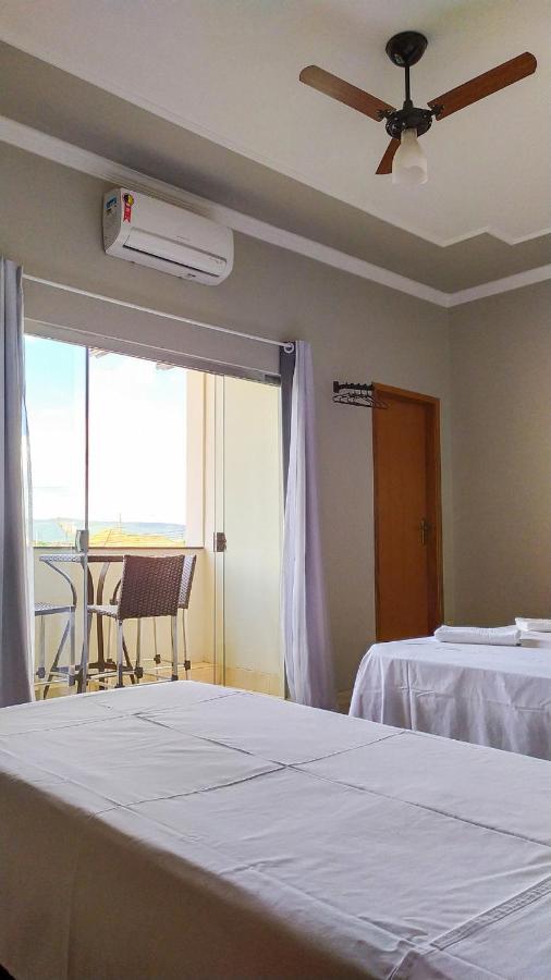 Pouso Oliveira Suites São João Batista do Glória Extérieur photo