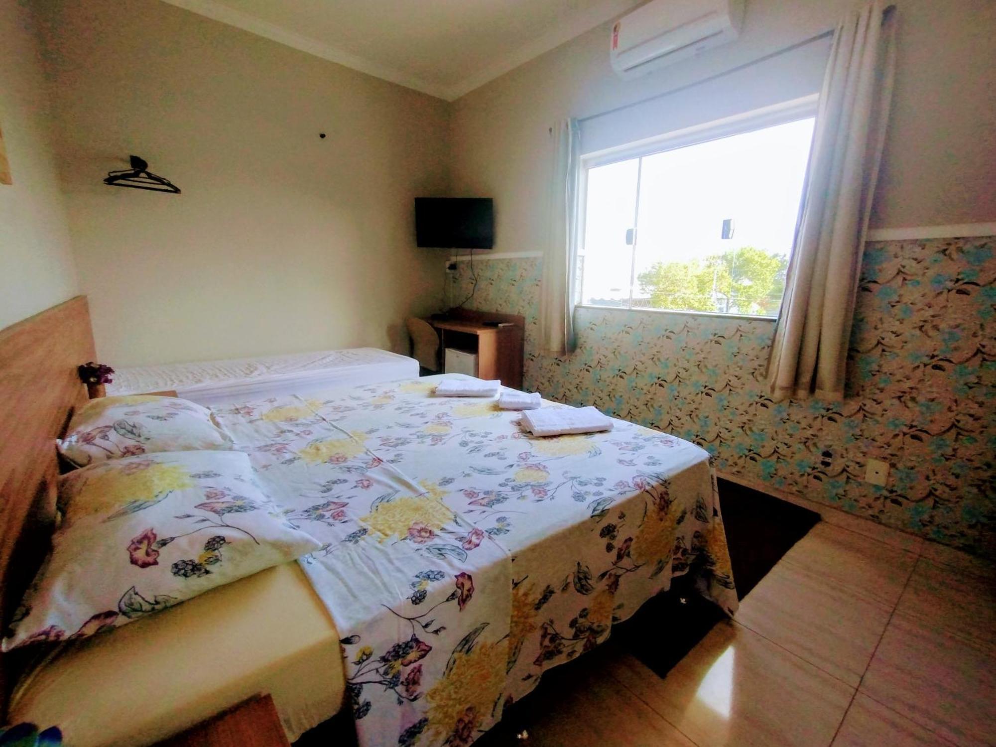 Pouso Oliveira Suites São João Batista do Glória Extérieur photo